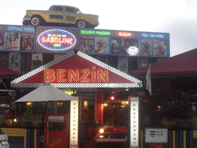 Big Yellow Taxi Benzin Cafe'nin yemek ve ambiyans fotoğrafları 17