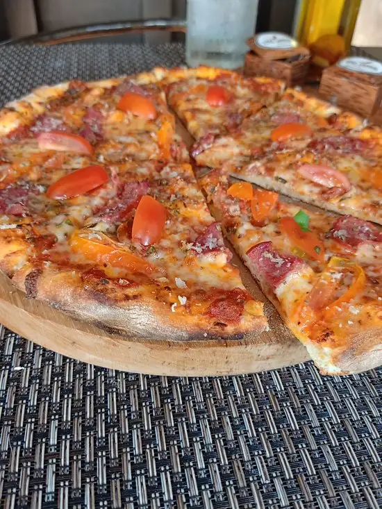 Gambar Makanan Savage Pizza 15