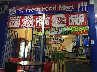 SM Mart & Cafe