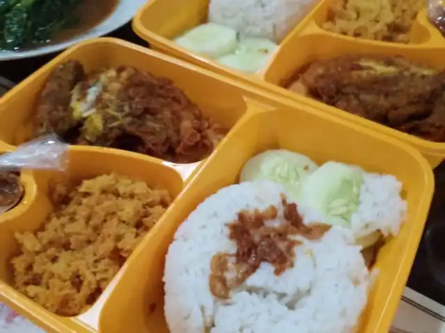 Gambar Makanan Ayam Goreng Borobudur 15