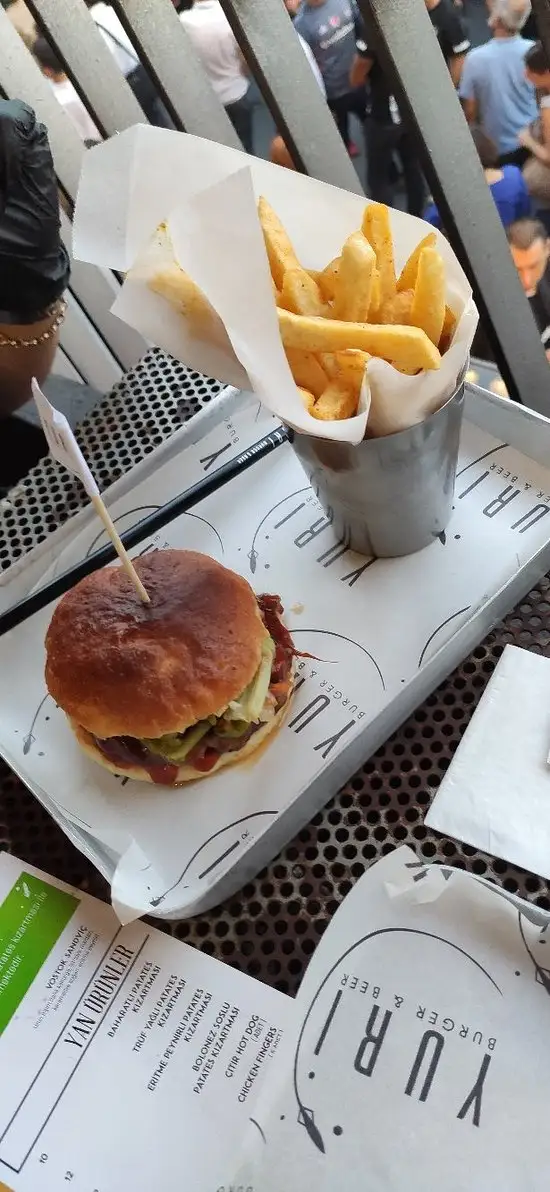 Yuri Burger'nin yemek ve ambiyans fotoğrafları 13