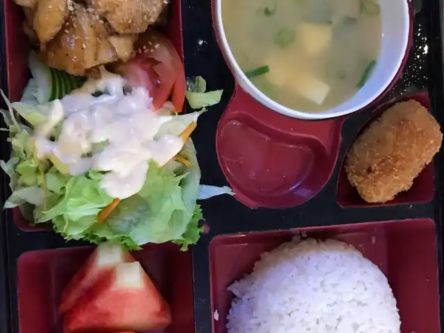Gambar Makanan Oishii Ramen & Sushi Bar 4