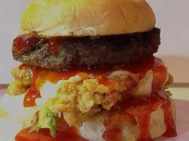 Deen Burger Bakar Uptown Banting Food Photo 4