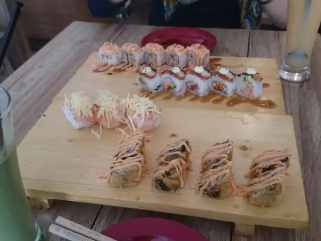 Gambar Makanan Zushioda Japanese Street Sushi 1