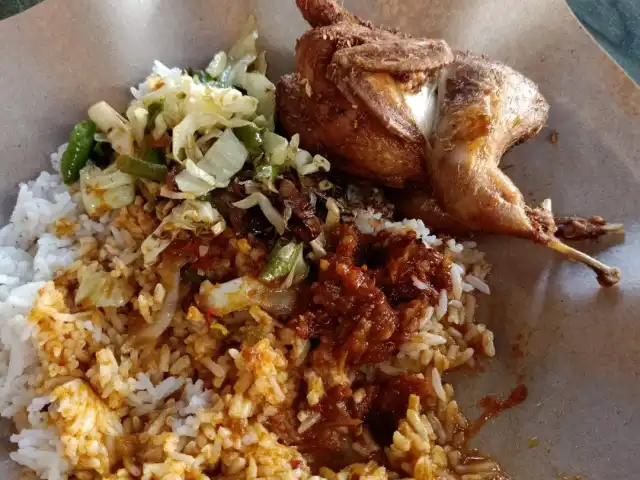 Nasi Kukus Ayam Dara Berempah Food Photo 3