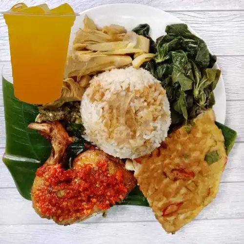 Gambar Makanan Rm. Nasi Padang Sari Tanjung Kalibata 1