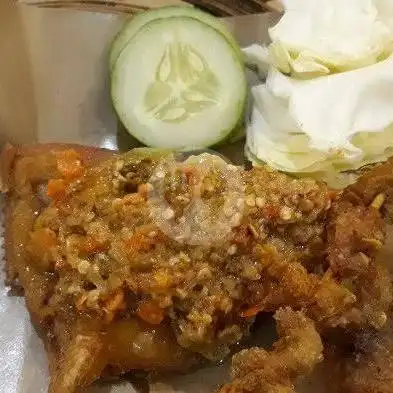 Gambar Makanan Ayam Serundeng Rosella, Cihanjuang 12