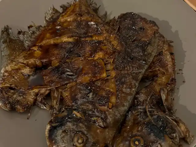 Gambar Makanan Gama Ikan Bakar dan Seafood 5