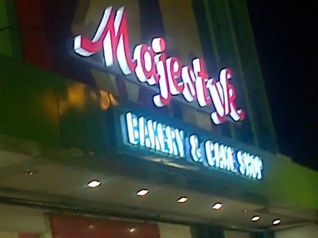 Gambar Makanan Majestyk Bakery & Cake Shop 9