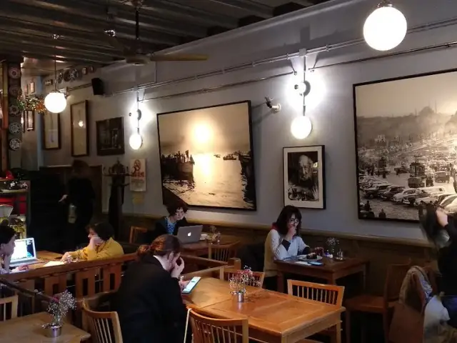 Kafe Ara'nin yemek ve ambiyans fotoğrafları 6
