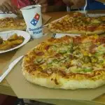 Domino's Pizza'nin yemek ve ambiyans fotoğrafları 2