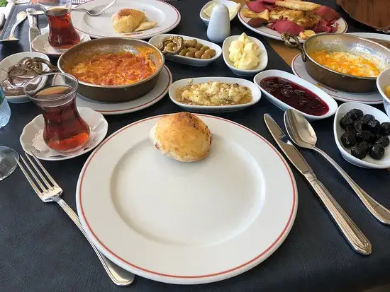 Güllüoğlu'nin yemek ve ambiyans fotoğrafları 9