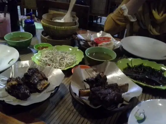 Gambar Makanan Ayam Goreng Lombok Idjo 18