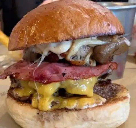 Etmanyak Burger&Sosis'nin yemek ve ambiyans fotoğrafları 18