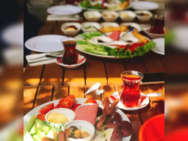 Müessese Ortaköy Cafe-Restaurant-Kahvaltı'nin yemek ve ambiyans fotoğrafları 9