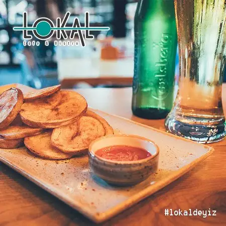 Lokal Cafe Bistro'nin yemek ve ambiyans fotoğrafları 3