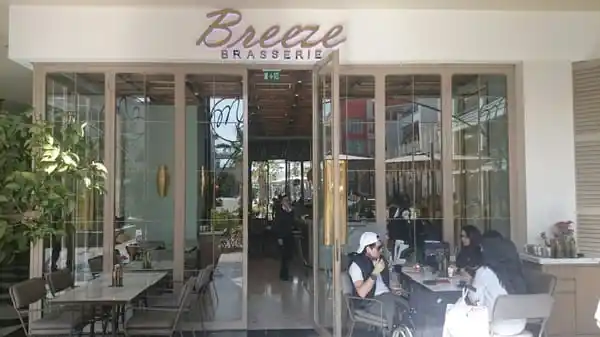 Breeze Brasserie'nin yemek ve ambiyans fotoğrafları 2