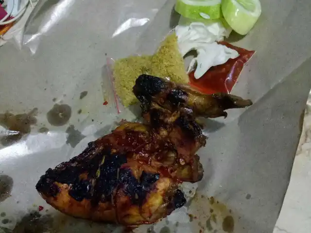 Gambar Makanan Ayam Bakar Kremes JB 16