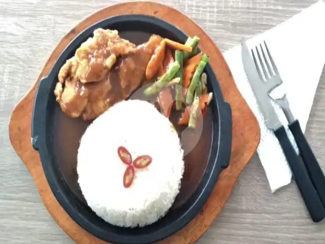 Gambar Makanan Chicken Young and Steak, Mataram Mall 5
