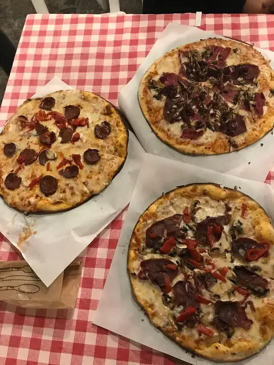 E la Pizza & Bistro'nin yemek ve ambiyans fotoğrafları 2