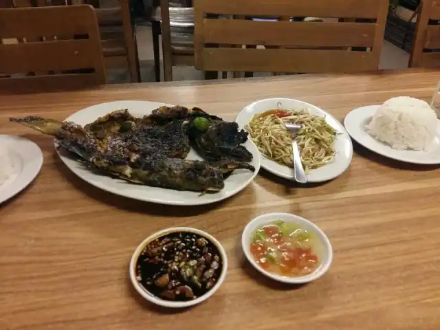 Gambar Makanan Rasane Seafood & Ikan Bakar 5