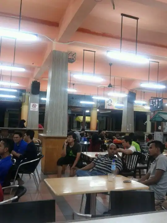 Cafeteria 12th Residental College, University Of Malaya Food Photo 11
