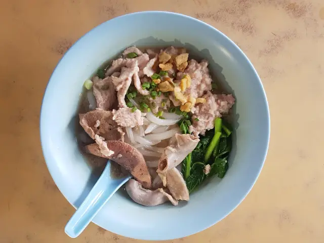 How Yekee Pork Noodle, Fried Kuey Teow And Fried Rice