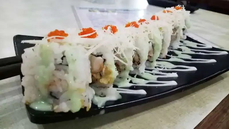 Gambar Makanan Tanoshi Sushi 9