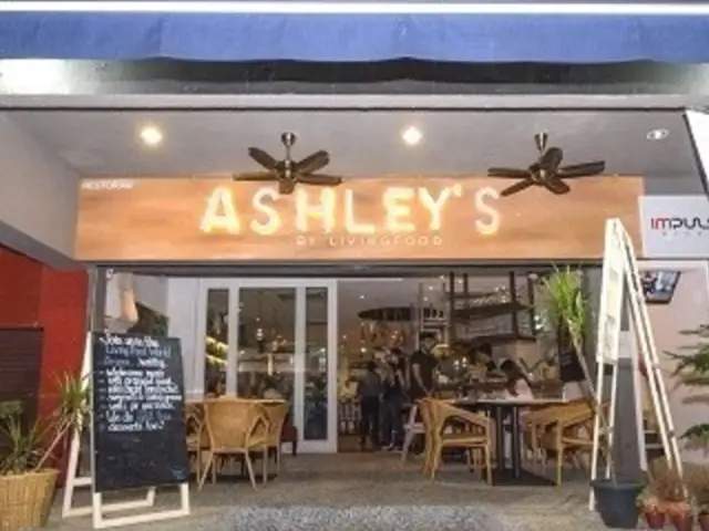 Ashley’s By Living Food