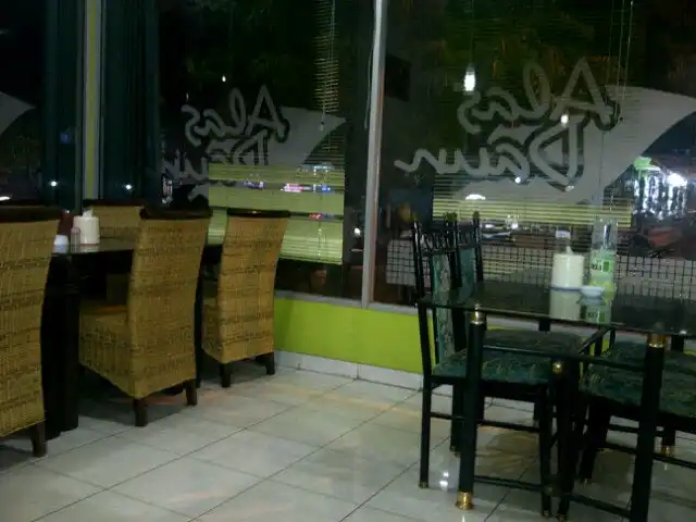Gambar Makanan Alas Daun Cafe & Family Resto 2