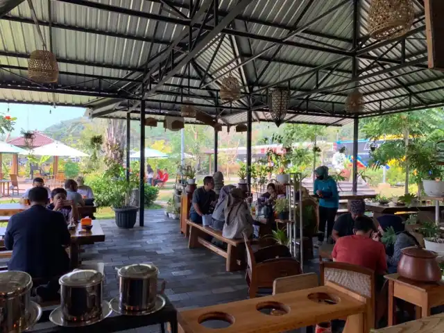 Gambar Makanan Tinari Garden Cafe 360 10