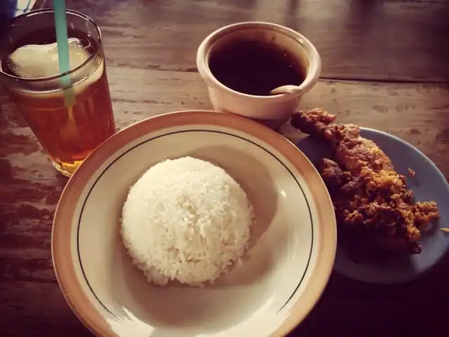 Gambar Makanan Ayam Goreng Ninit 8