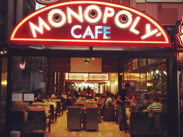 Big Monopoly Cafe'nin yemek ve ambiyans fotoğrafları 3