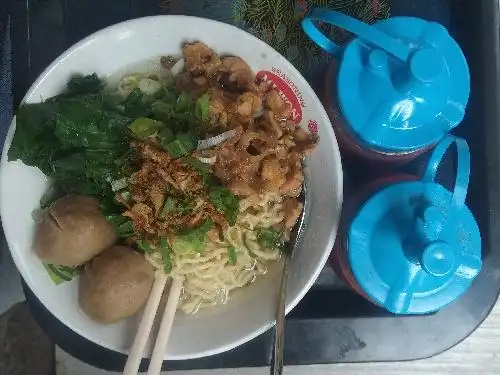 Mie Ayam Yahya,Samping Masjid Al-jihad