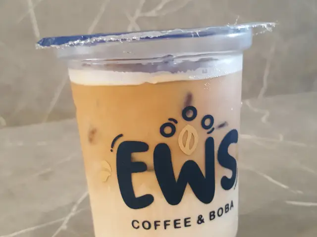 Gambar Makanan EWS Coffee & Boba 17