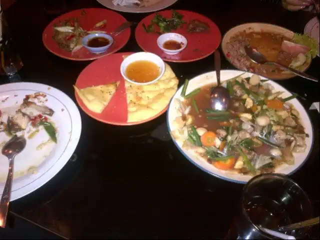 Gambar Makanan Phuket Thai Resto 9