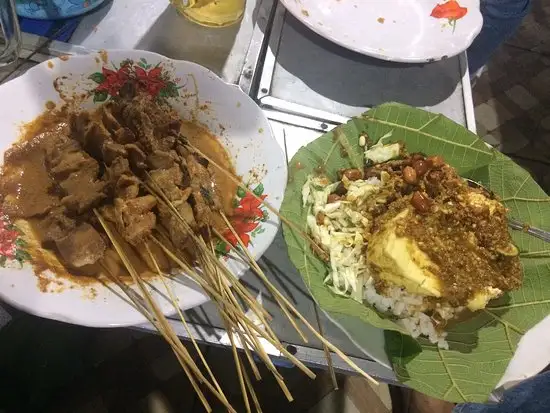Gambar Makanan Nasi Tahu & Sate Srepeh Bu Slamet 3