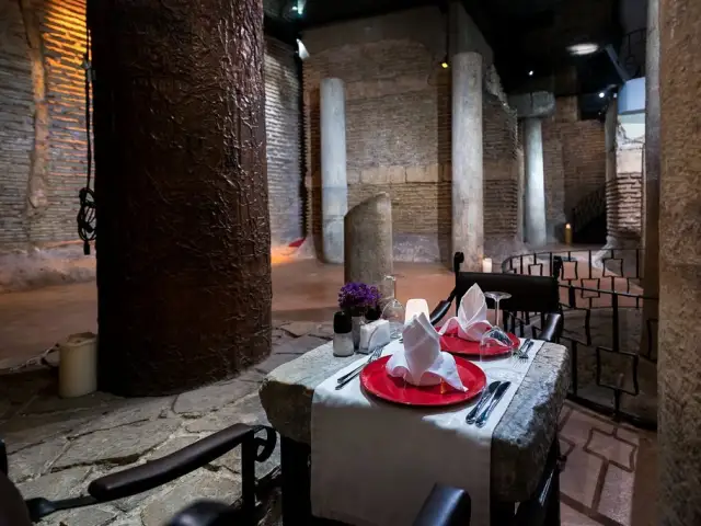 Antik Cisterna'nin yemek ve ambiyans fotoğrafları 8