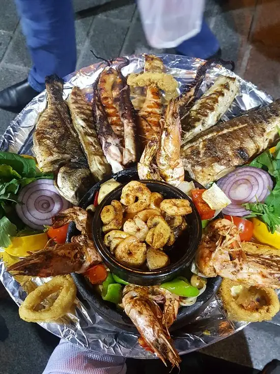 Behzadem Cafe & Restaurant'nin yemek ve ambiyans fotoğrafları 11