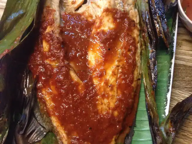 Idrus Ikan Bakar Food Photo 14