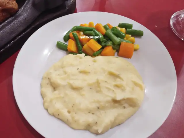 Gambar Makanan KaptenSteak 4