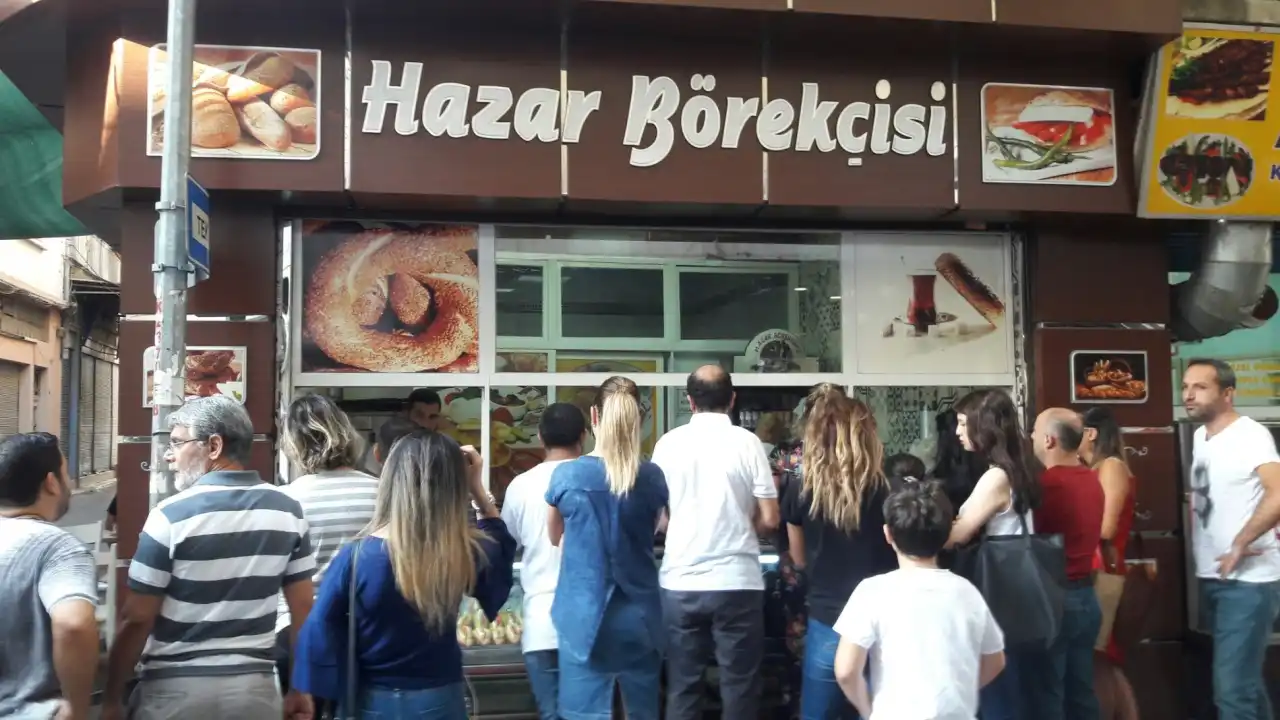 Hazar Börekçisi