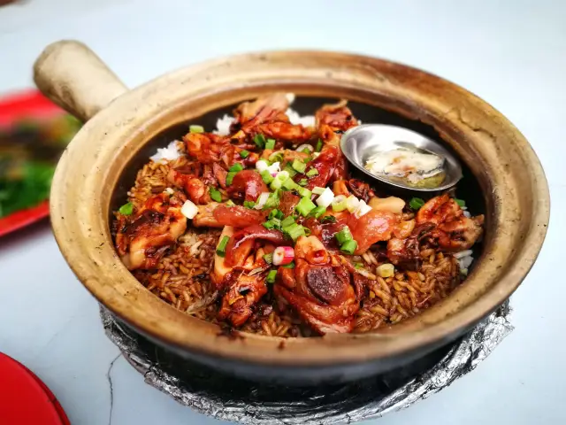 Chung's Kitchen Claypot Rice @ Food Parade