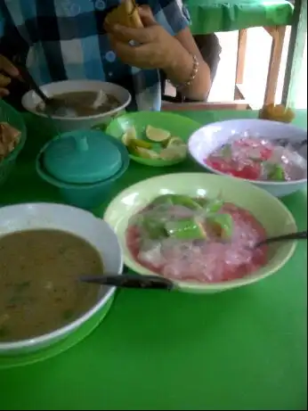 Gambar Makanan Cotto Makassar & Es Pisang Ijo Daeng Mappaita 10