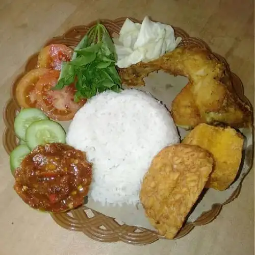 Gambar Makanan PECEL LELE MPO EMAH 2