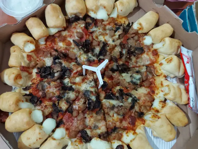 Gambar Makanan Pizza Hut 1