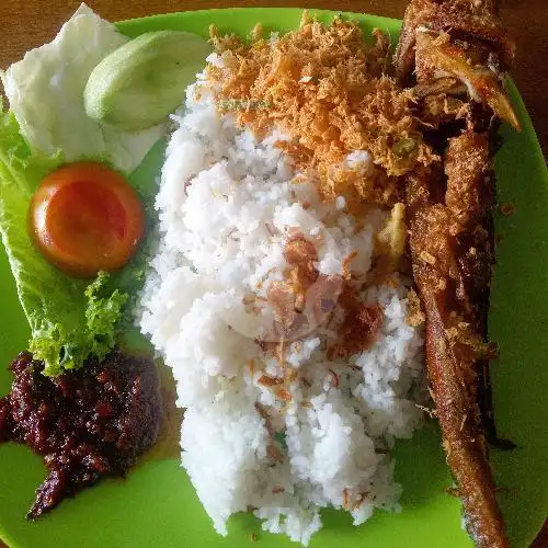 Gambar Makanan Pecel Ayam Mbak Atik, Jalan S Parman 4