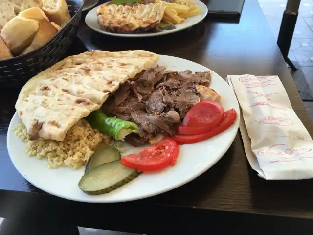 İstanbul Et lokantasi'nin yemek ve ambiyans fotoğrafları 2