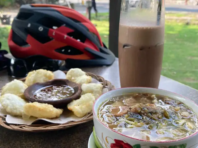 Soto Kudus Kedai Taman