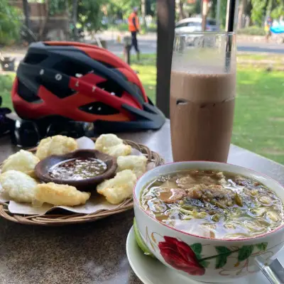 Soto Kudus Kedai Taman